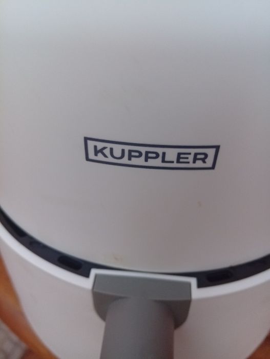 Air fryer como nova apenas usada três veses.
