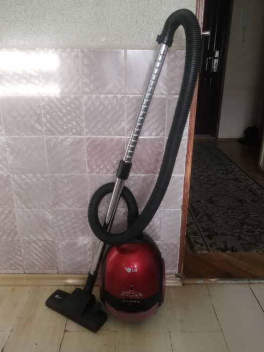 Пылесос LG V-C4042ST