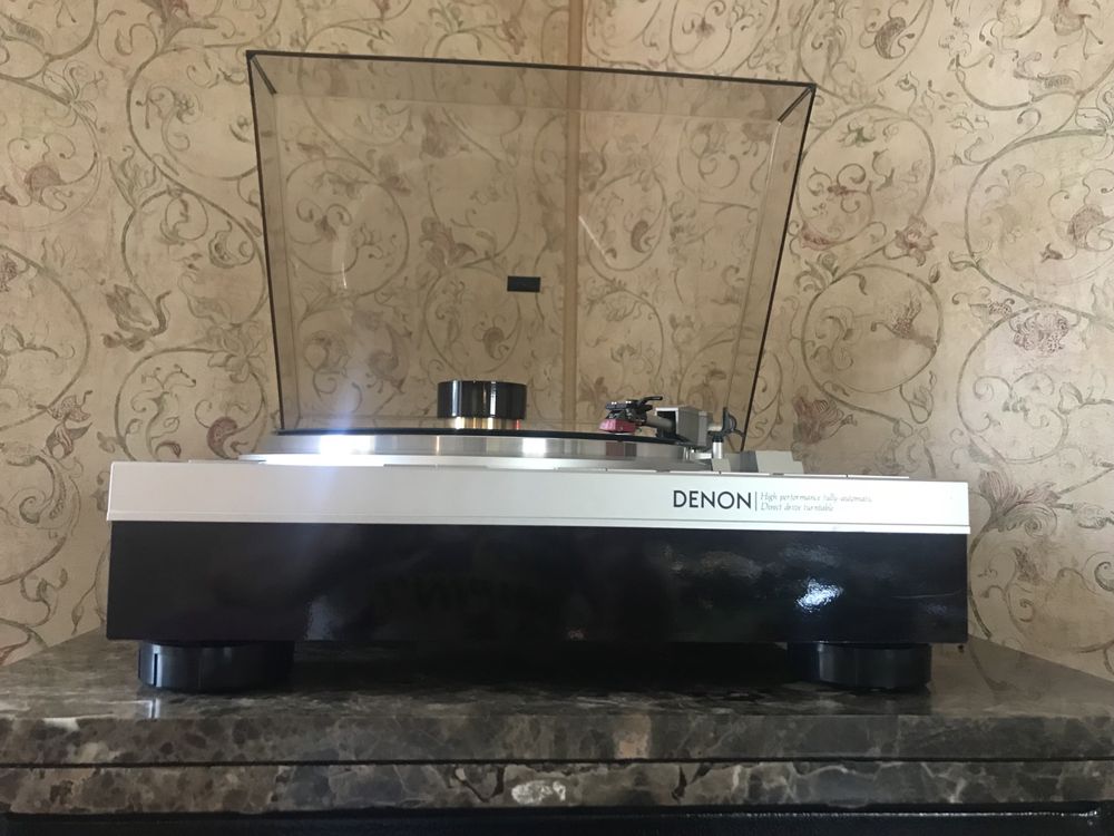 Проигрователь винила Denon dp47 f