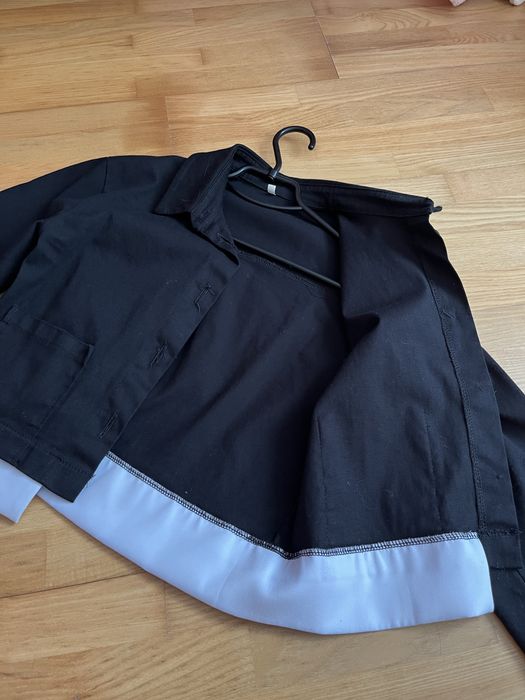 Школьный пиджак,черный,детский,в хорошом состоянии