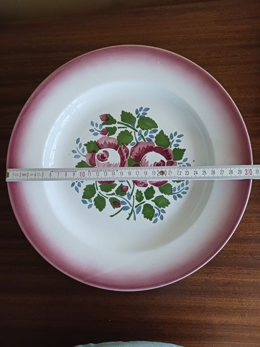 Prato decorado com flores