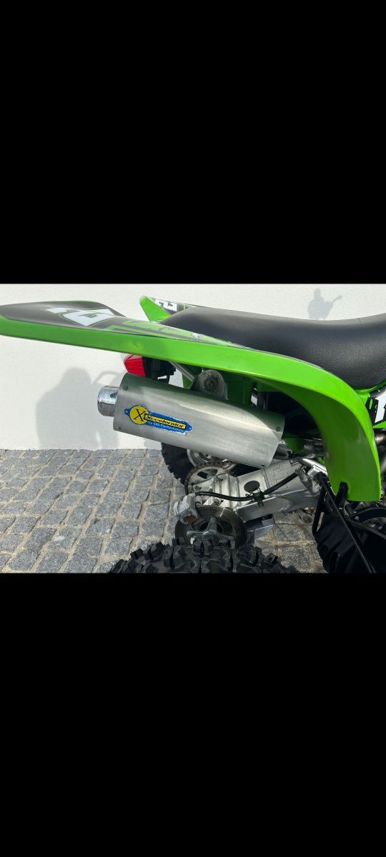 Vendo moto 4 kfx 400 matriculada