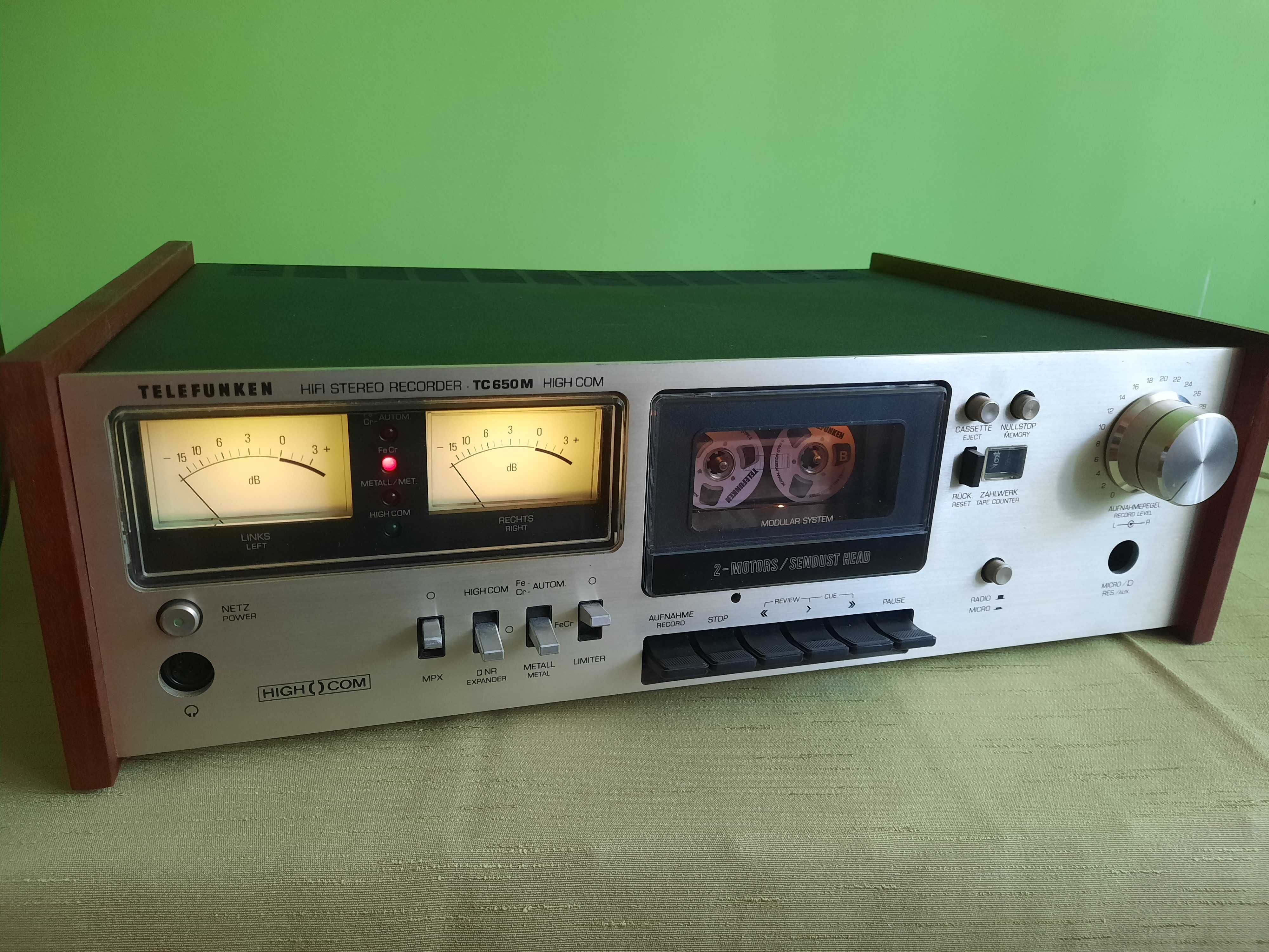 Magnetofon kasetowy Telefunken TC 650M srebrny