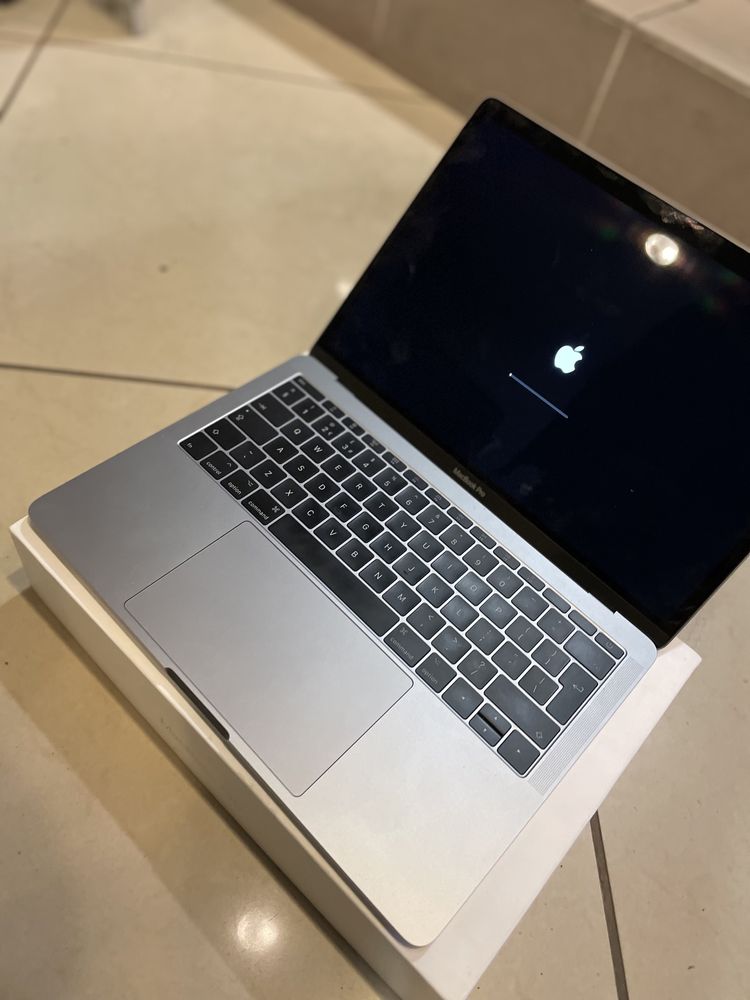 laptop Apple Macbook i 7 16gb 512ssd odnowiony a1708 faktura