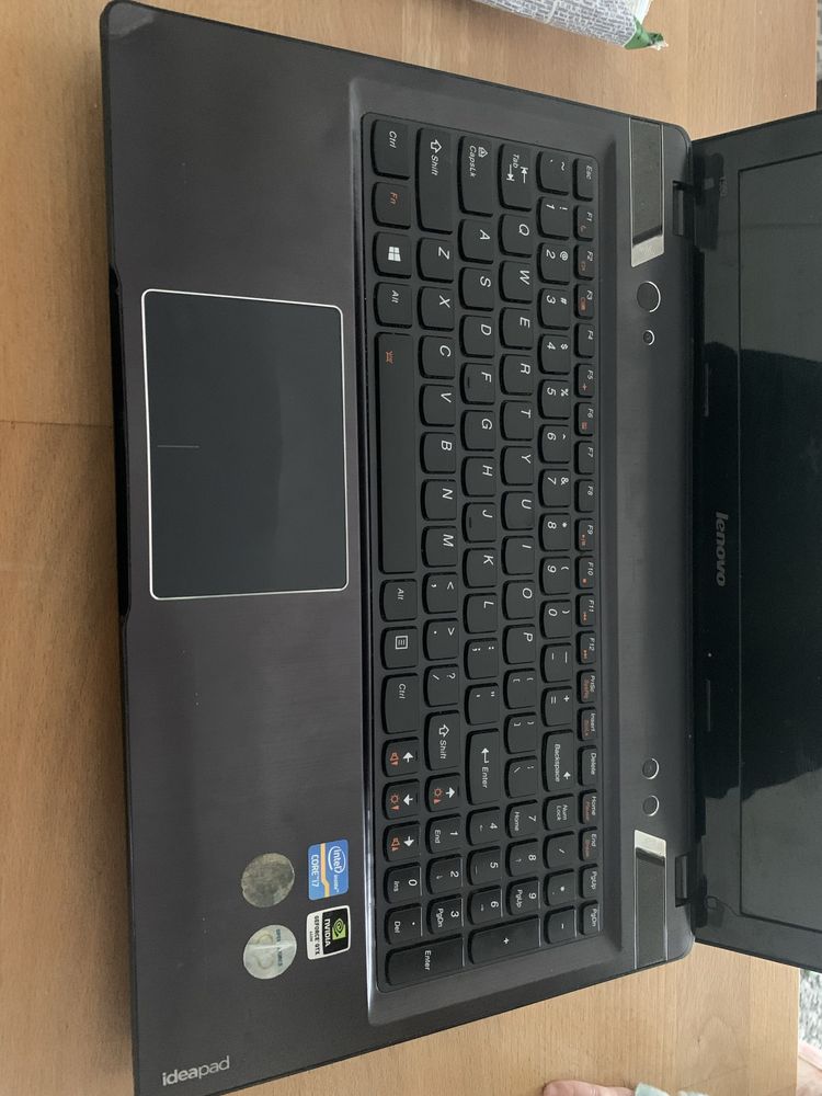 Sprzedam laptop Lenovo Y580