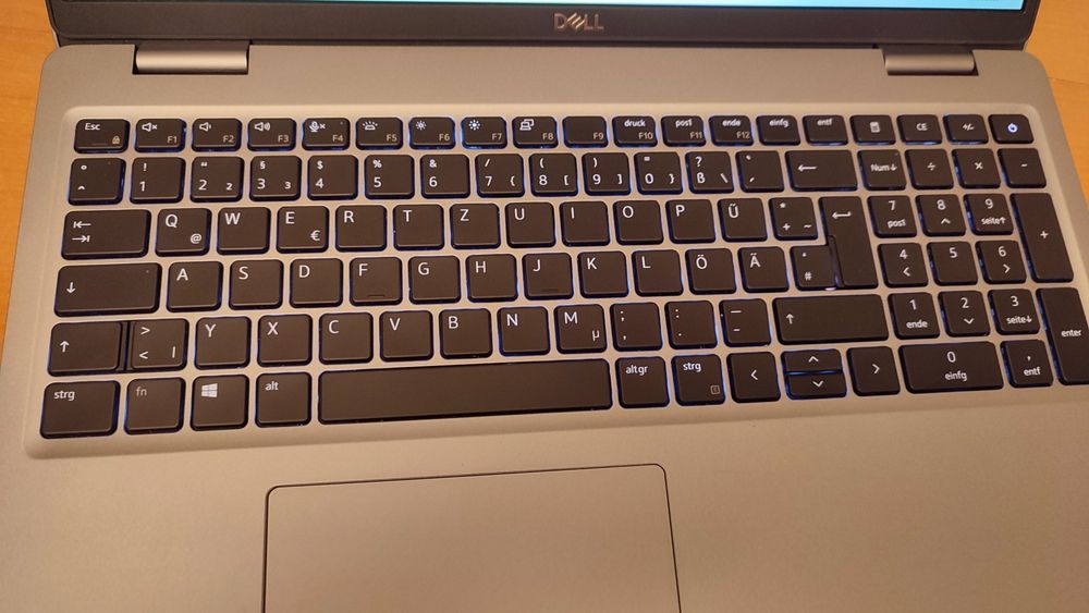 Dell Precision 3561 i7-11850H 32gb ram 512gb ssd Nvidia quadro t600