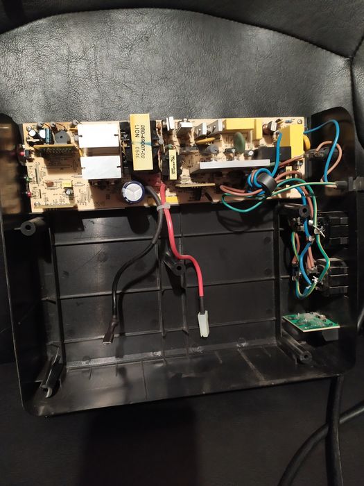 Бесперебойник UPS Mustek Powermust 1000 24v