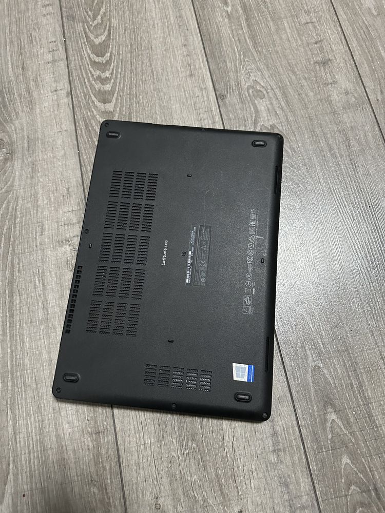 Ноутбук Dell Latitude 5490