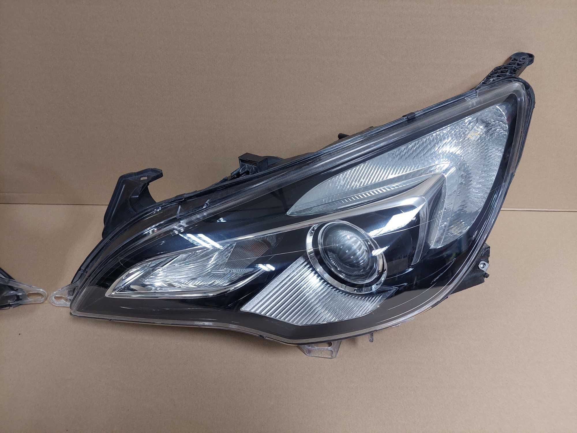Opel Astra J IV 4 GTC 10-14r lampa przód prawa + lewa EU BDB KPL