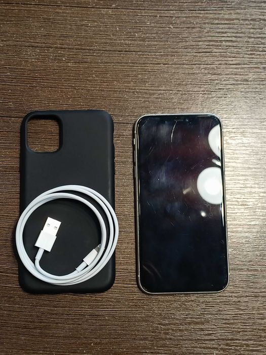 iPhone 11, biały, bateria 100%