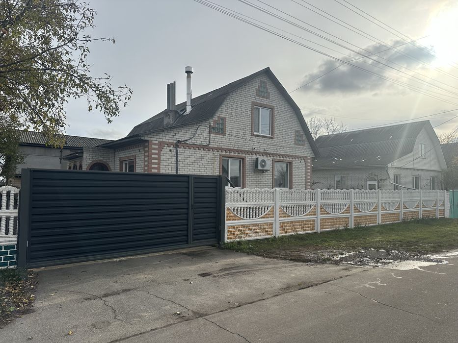 Продається будинок в місті Мена