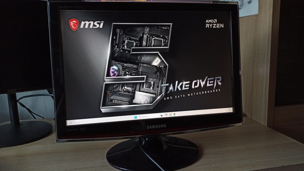 Monitor Samsung z tunerem TV