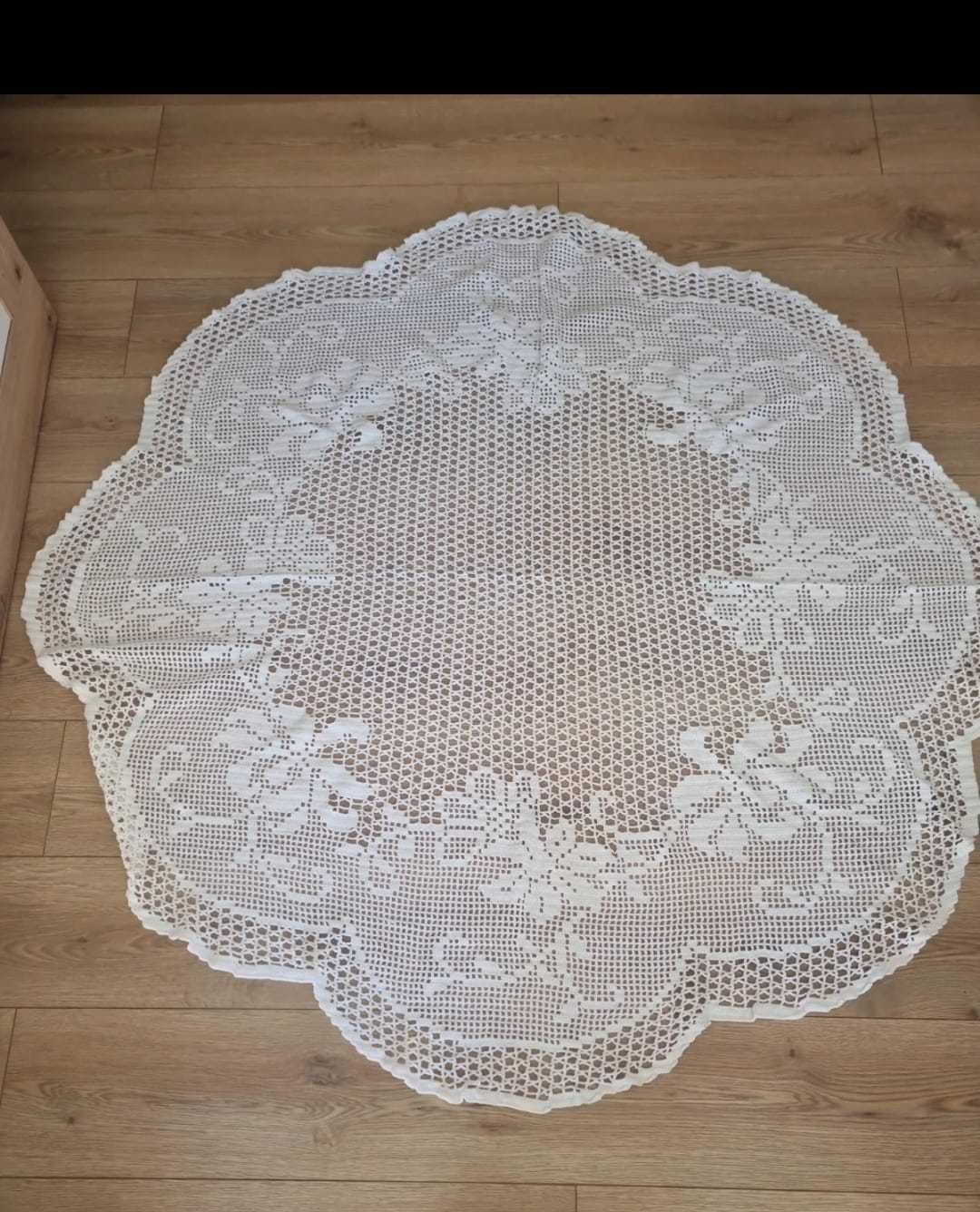 Toalha de mesa rendada
