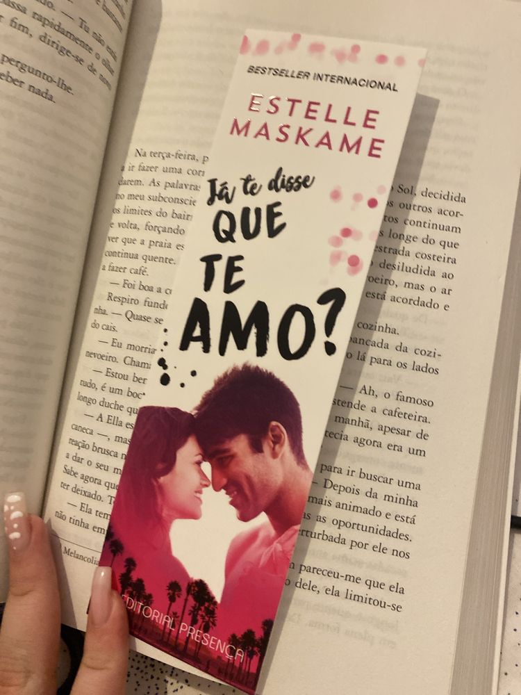 Livro “Já te disse que te amo?” de Estelle Maskame