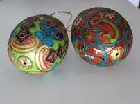 Ovos decorativos metálicos