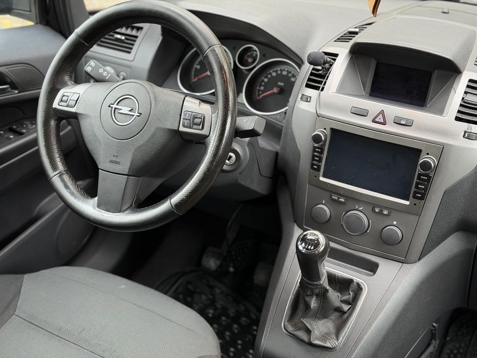 Opel Zafira 1.9 diesel. Możliwa zamiana. KLIMA 2007r 7osob