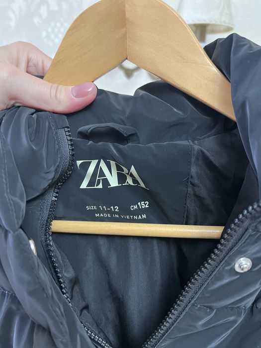 Курточка Zara для дівчинки 152 см