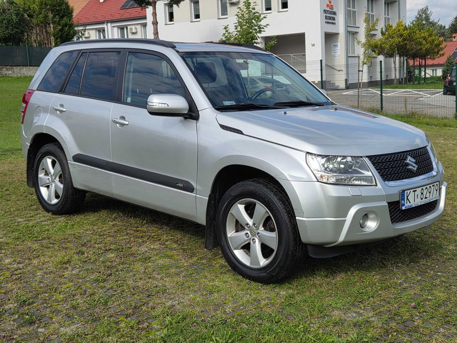 Suzuki Grand Vitara 2.4 benzyna automat