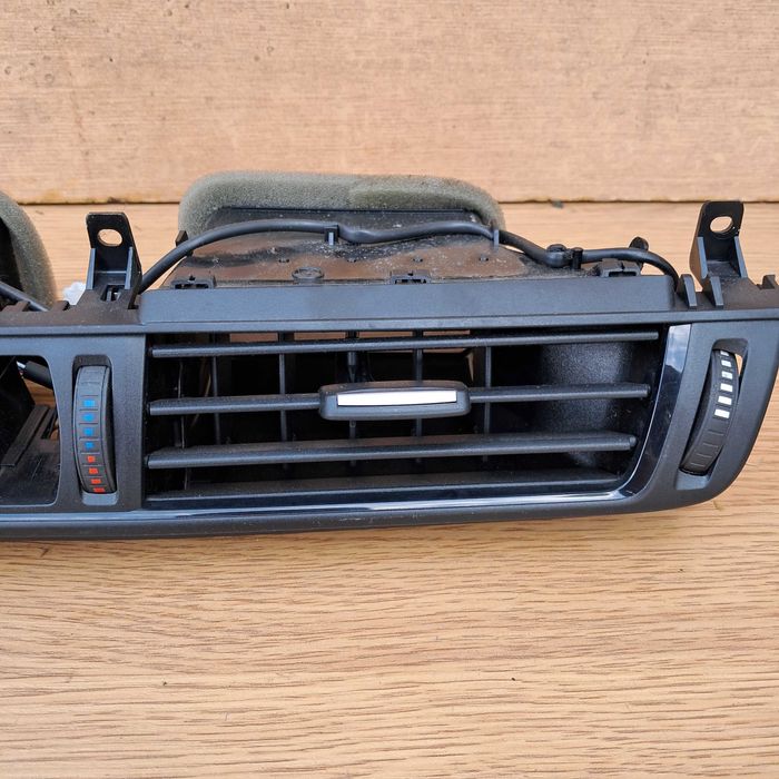 Kratka nawiewu środkowa BMW X5 F15