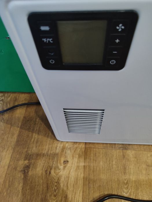 Обігрівач конвектор RZTK CVT3023E