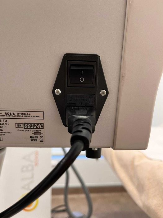 Kestos RÖSS– Equipamento Estético Profissional Tonificação Corporal