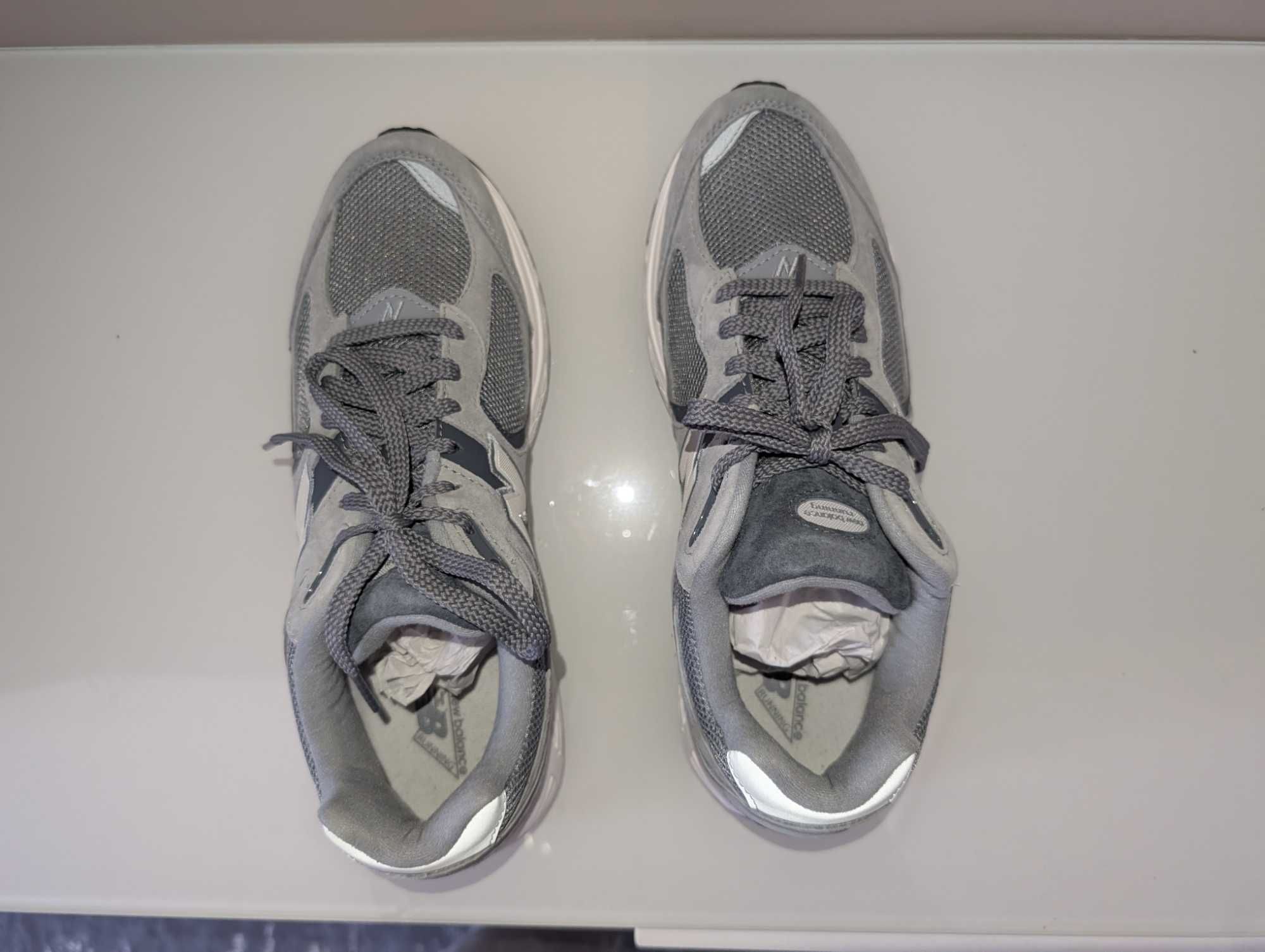 New Balance 2002R unisex