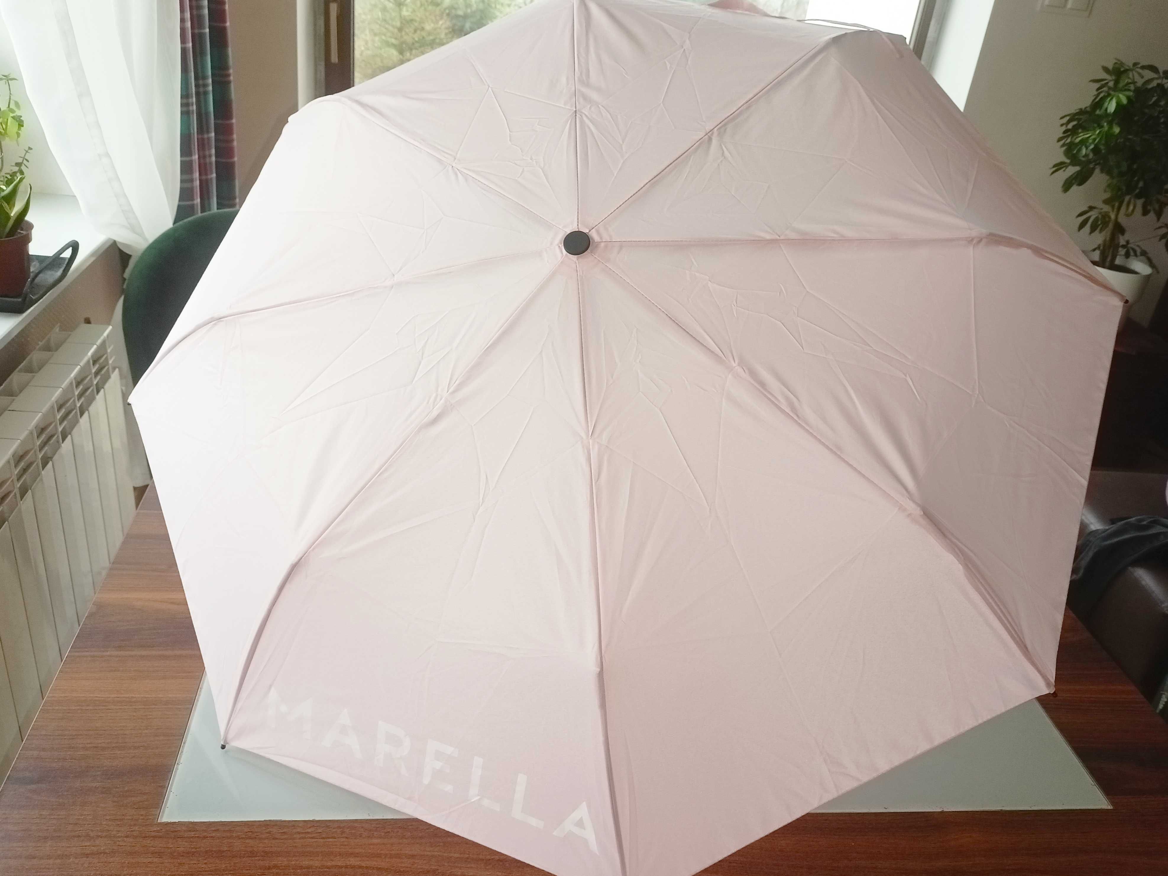 Max Mara pudrowa automatyczna parasolka z logo NOWA