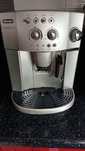 Ekspres ciśnieniowy DELONGHI Magnifica ESAM 4200.S