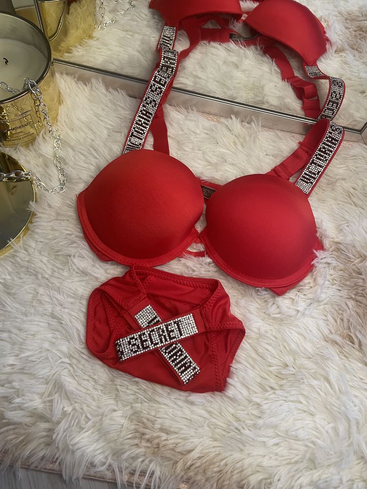 білизна Victoria’s Secret