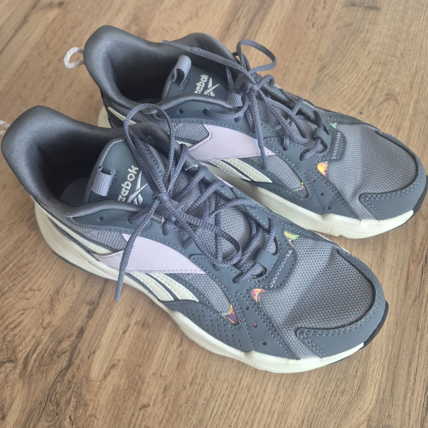 Reebok Buty Turbo Restyle GW7836 Szary