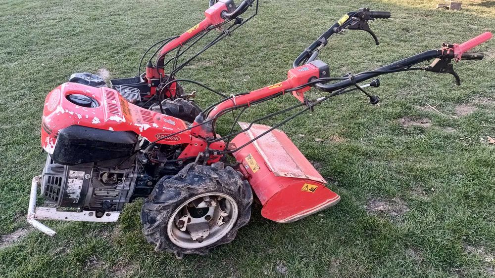 Glebogryzarka Goldoni UNO 8 silnik Lombardini