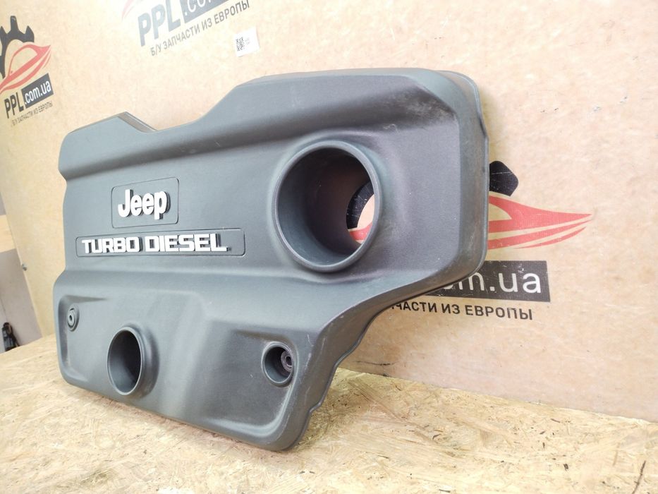 Jeep Compass II 16- 2.0 D крышка двигателя мотора накладка 68386926AB