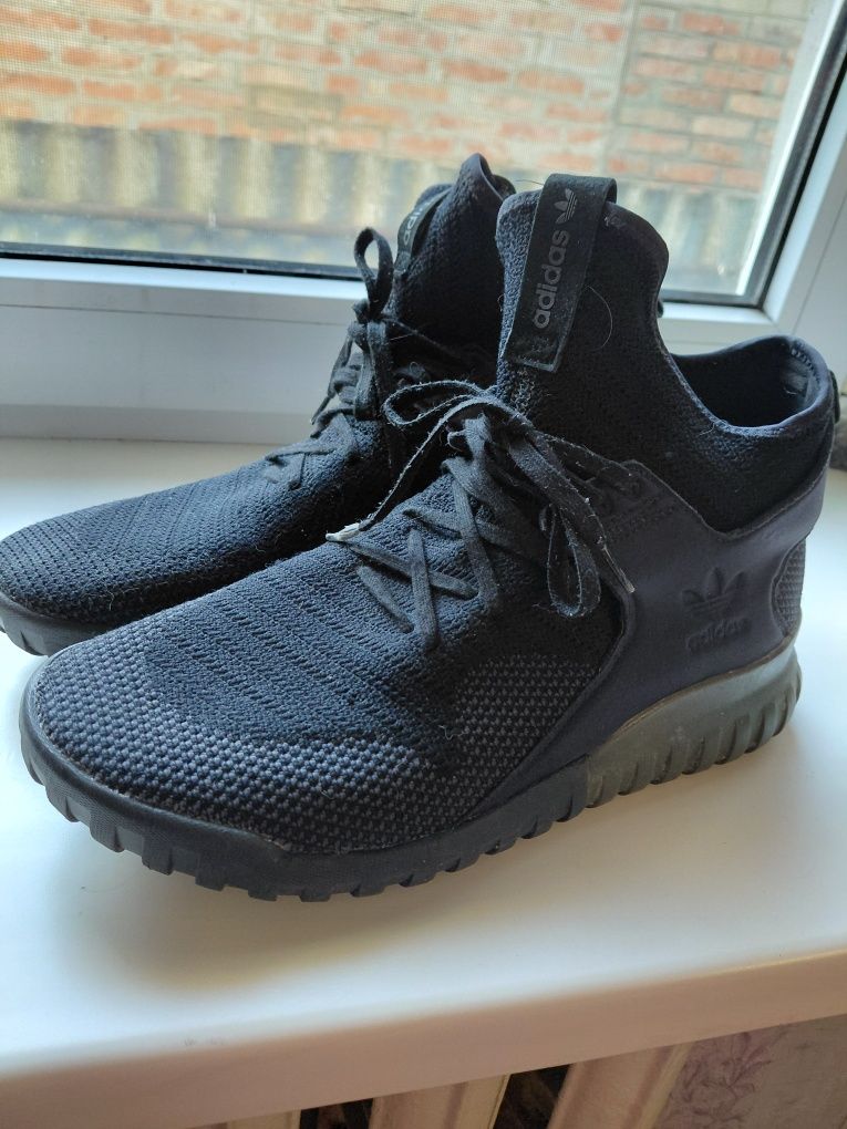 Продам кроcівки чоловічі Adidas Tubular