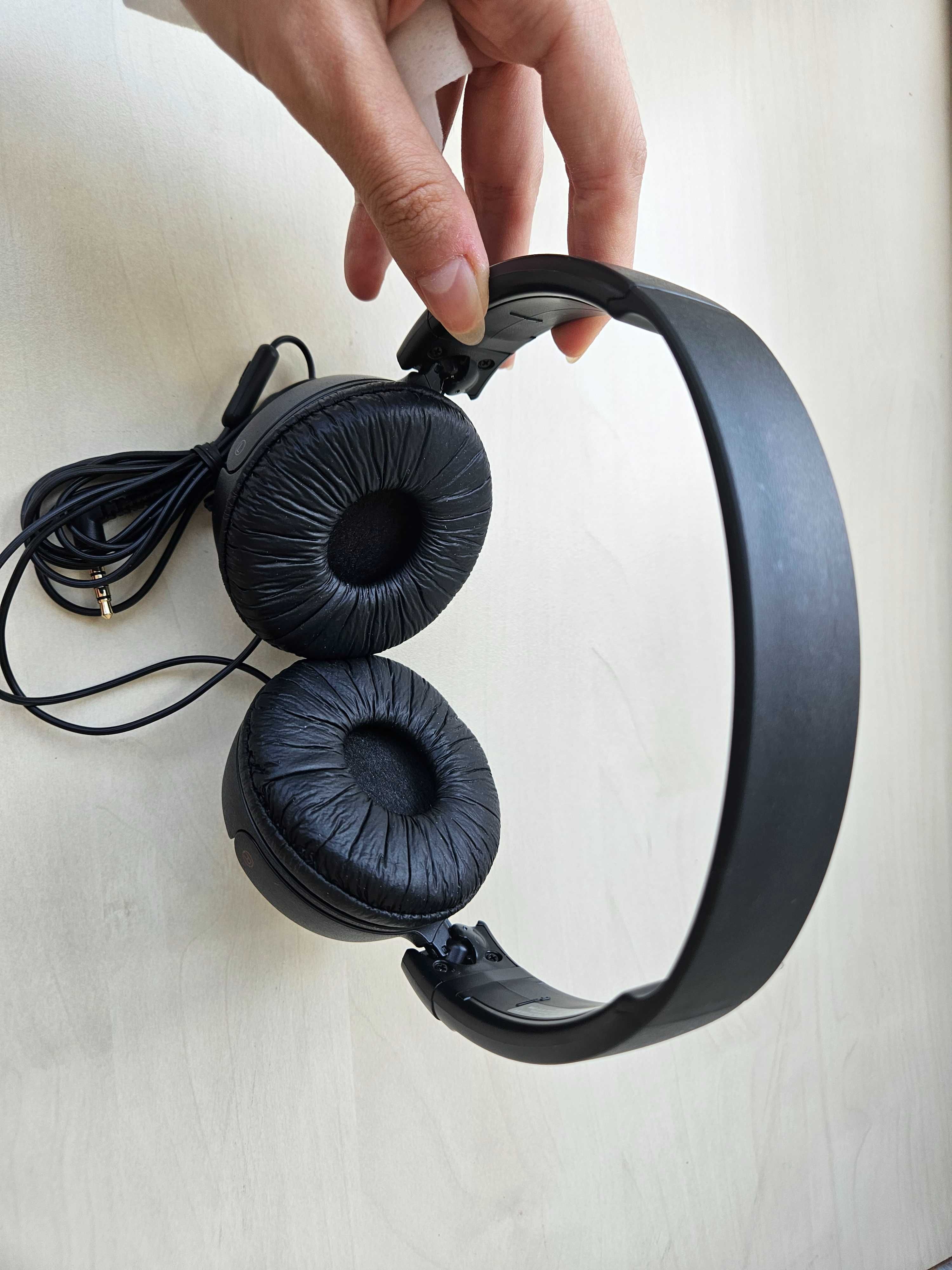 Наушники JBL Tune Buds TWS,ISY ITW 8000-BK