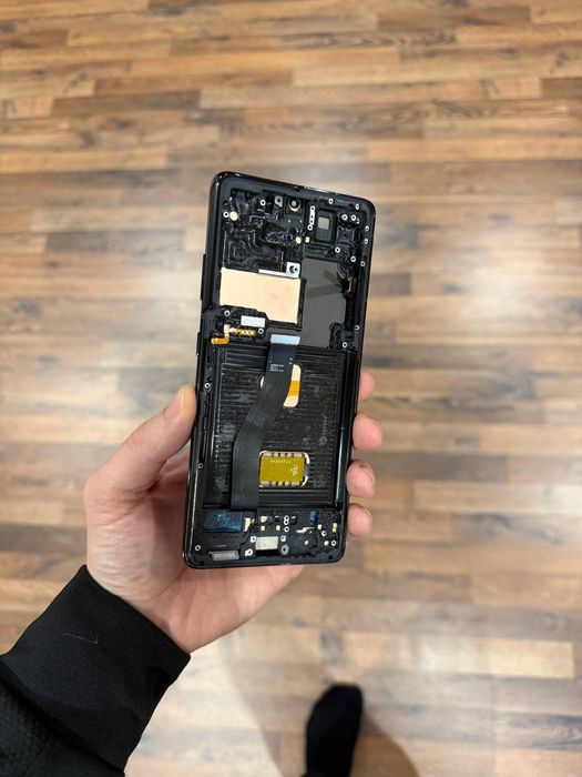 Екран Samsung S21 Ultra з відбитком пальця, дисплей