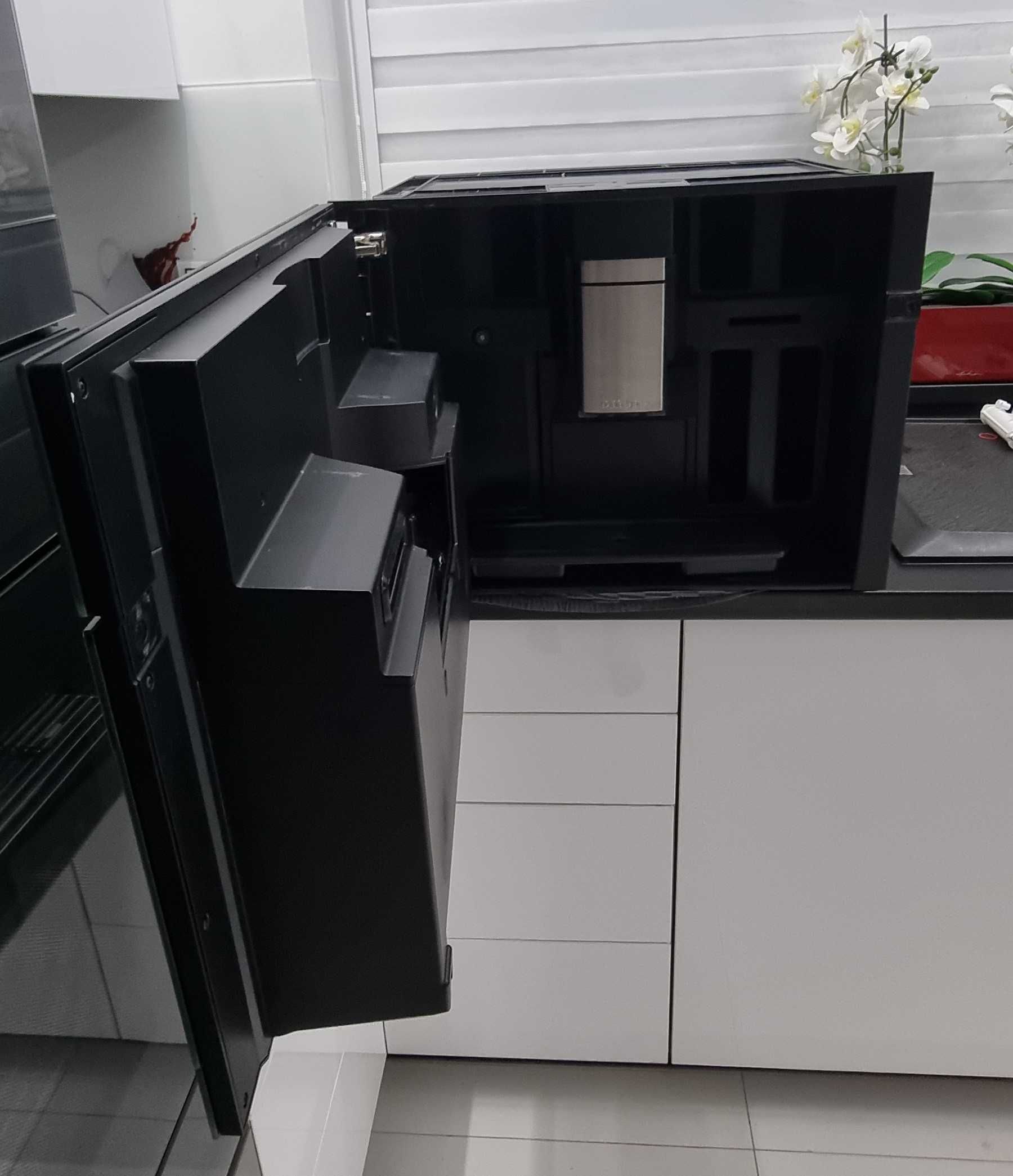 Kawiarka / ekspres do kawy Miele CVA 7840, OneTouch for Two, AutoClean