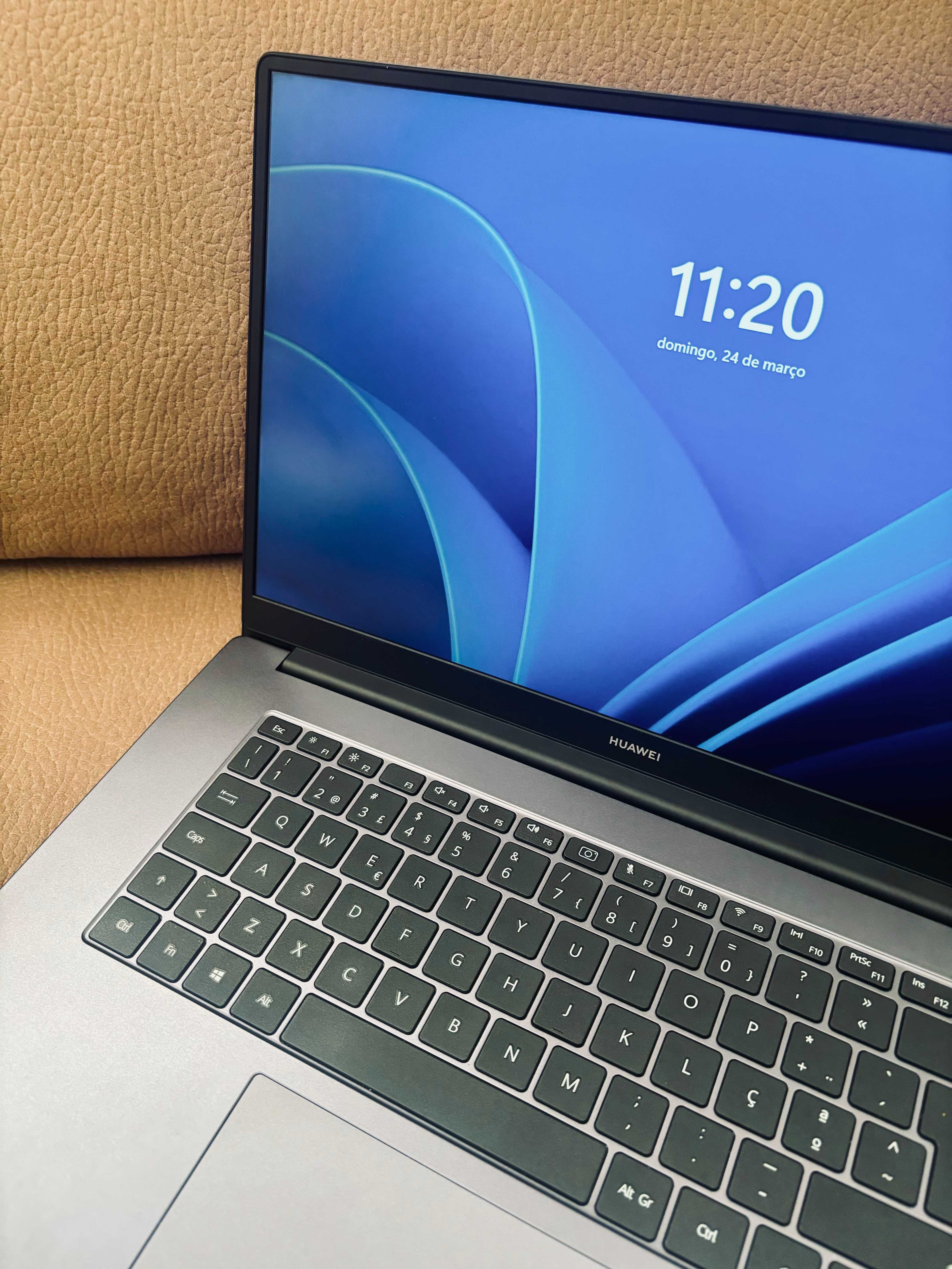 PORTÁTIL HUAWEI MATEBOOK D15 (i5 8GB/256G) - Como NOVO - Vendo 399€