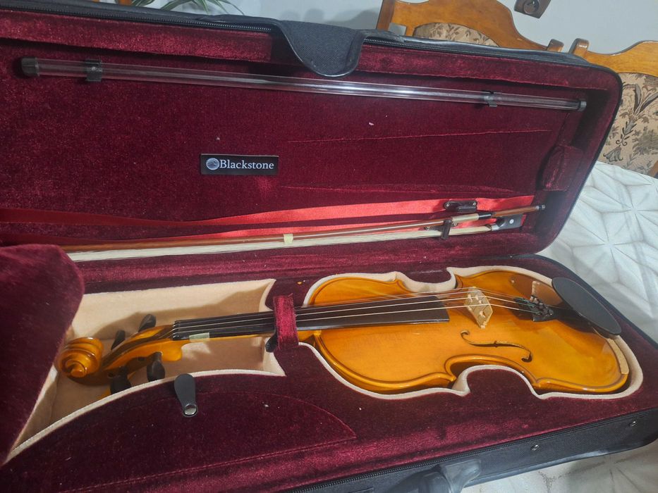 Skrzypce z futerałem