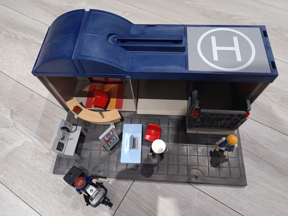 Playmobil przenośny komisariat policji