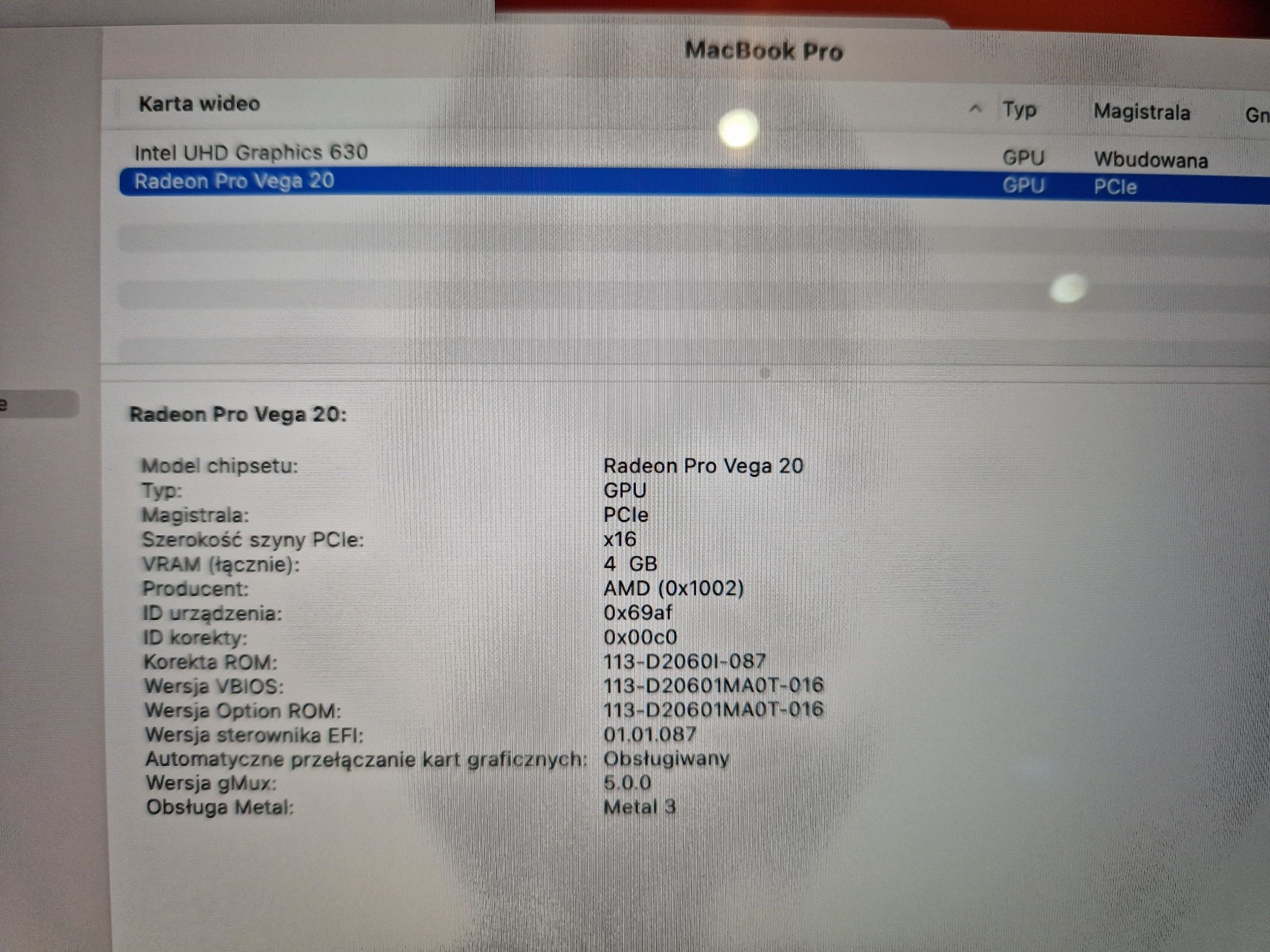 MacBook Pro 15.6 A1990 i9 2.9 512GB ssd 32GB Vega 20 retina touchbar