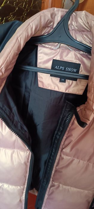 Куртка зимова продам!