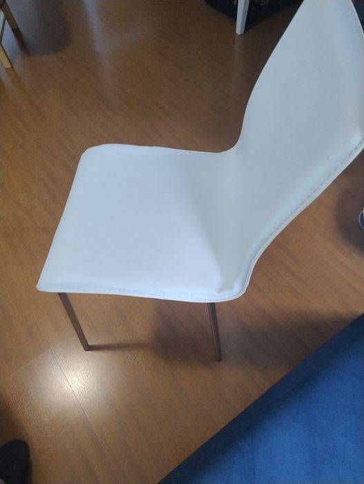 Krzesła skórzane 5 sztuk cnana za sztukę