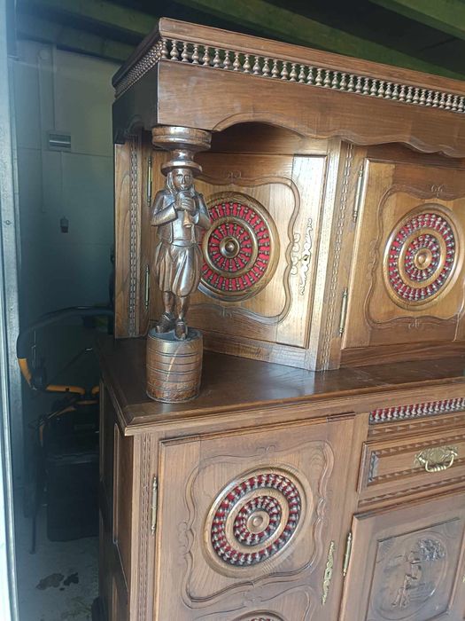 Ładny kredens komoda