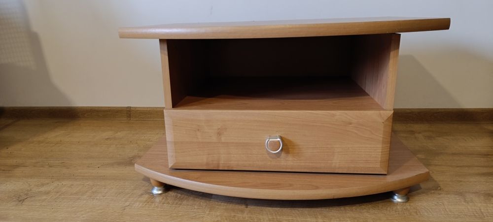 Szafka pod telewizor
