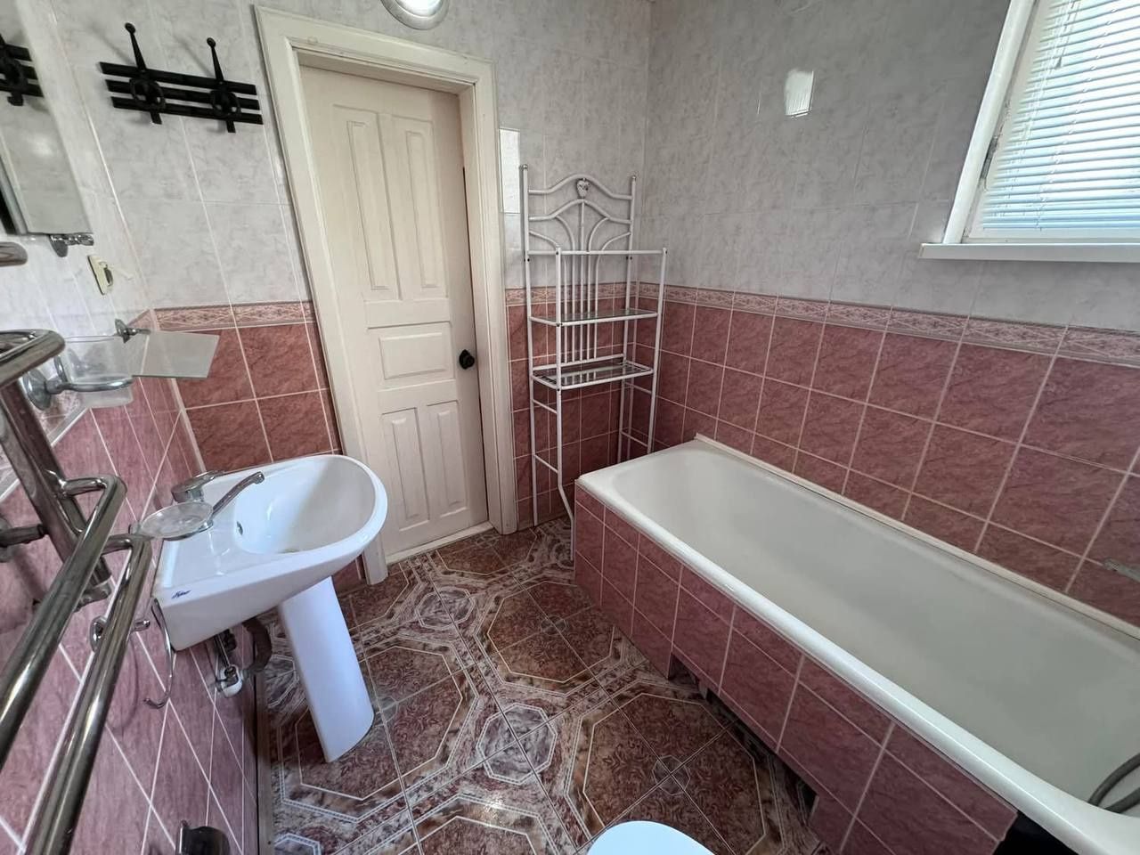 Продам хозяйський будинок в Царському селі