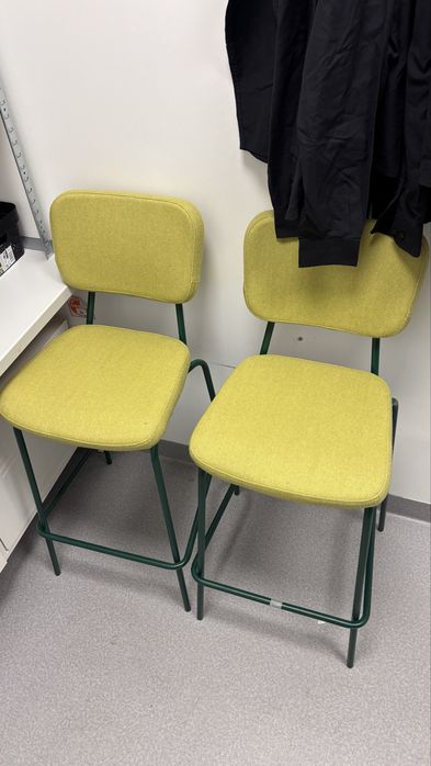 Krzesła hokery dwa kolory