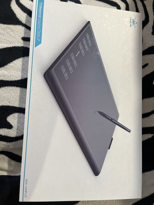 графічний планшет HUION 1060+