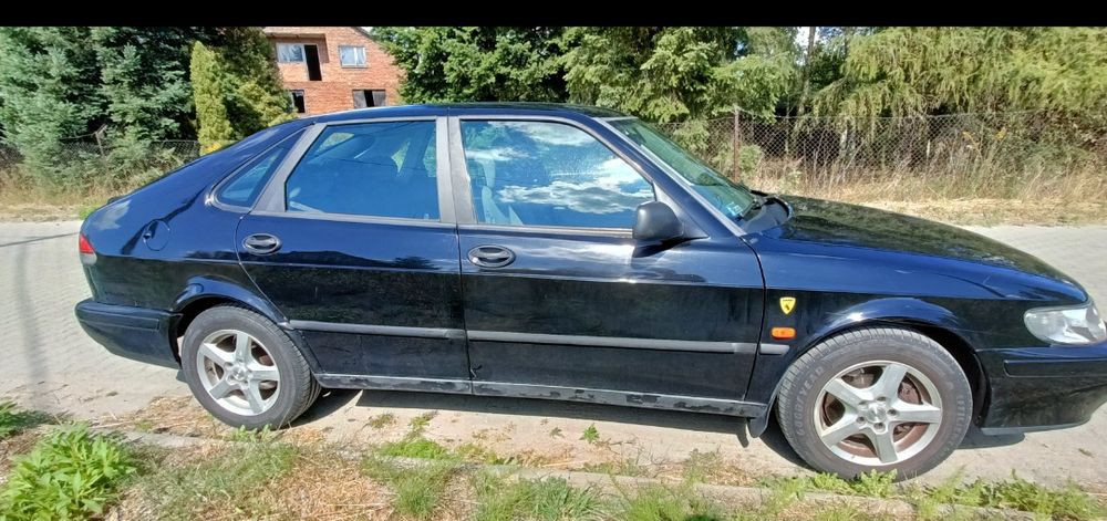 Saab 9-3 rok  1998 2.0 130 KM