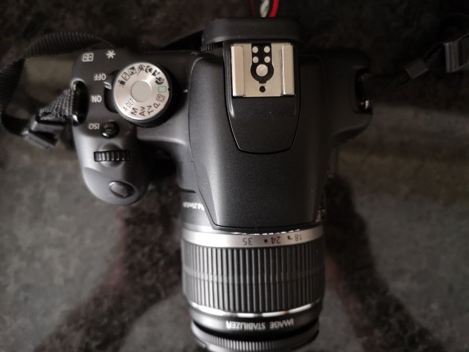 Canon EOS 500D, objetiva 18-55mm com 2 baterias + mala transporte