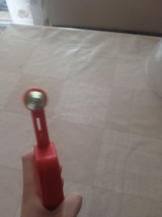 Молоток для разбивания стёкол